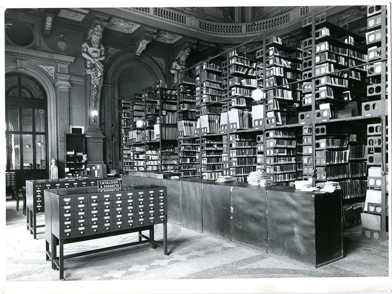 La sede temporanea della Biblioteca presso Palazzo Carignano, inaugurata nel 1948