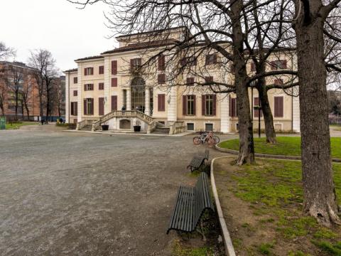 La Biblioteca civica Villa Amoretti
