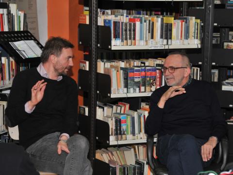 Biblioteca civica nella Casa circondariale Lorusso e Cutugno - Sezioni maschili - Incontro con Gabriele Vaci.