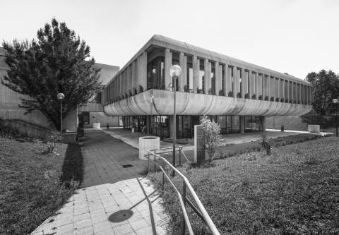 Biblioteca civica Dietrich Bonhoeffer - Esterno
