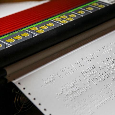 immagine di una stampante braille interpunto