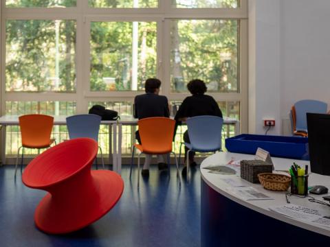 Biblioteca Alberto Geisser: interno